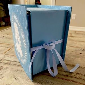 “Everybunny Prays” gift- comes with blue gift box, prayer book & stuffed animal.